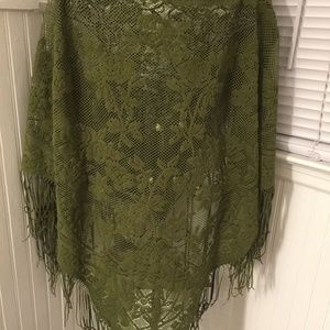 Dark Green Mesh Rose Pattern Fringed Poncho